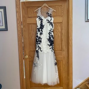 Teri Jon illusion lace gown size 2